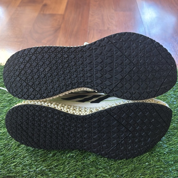 Adidas Women’s 4DFWD x Parley Athletic Running Shoes - Picture 7 of 10